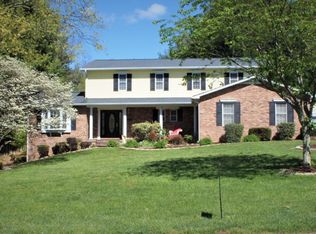 136 Maxwell Dr, Bristol, TN 37620