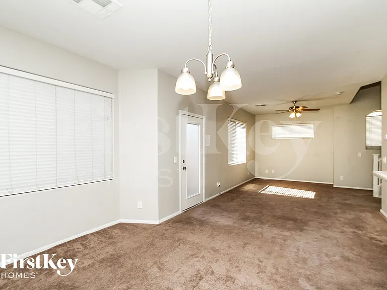 10678 Allegrini Dr — Photo 8