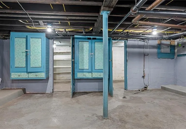 321 Center St #1 — Photo 20