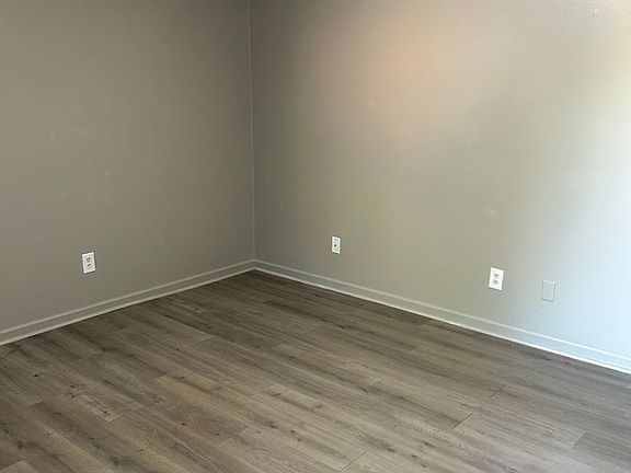 2nd image of 828 Meadow Ridge Ct #A