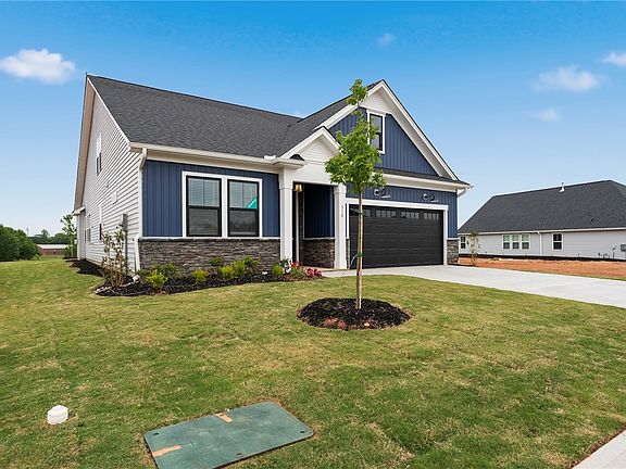 2nd image of 310 Bluestem Ct