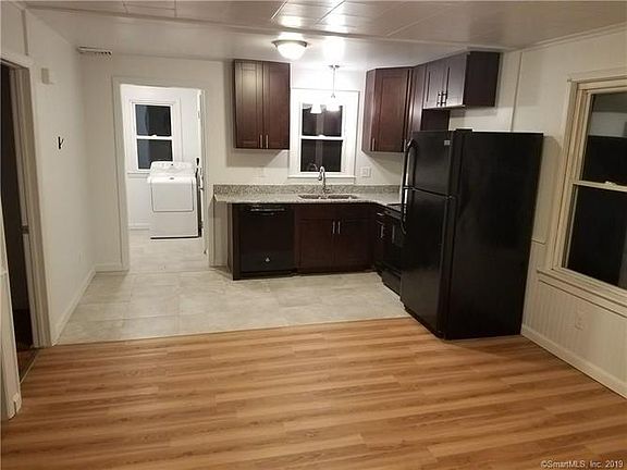 2nd image of 9 Garden St