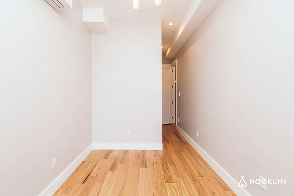 Rented by Nooklyn NYC LLC | media 16