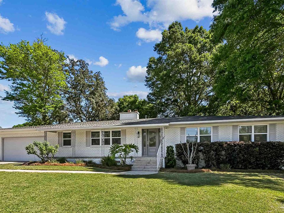 1st image of 444 Woodbine Dr