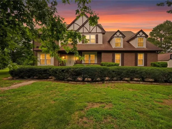2704 Indian Creek Ct, Virginia Beach, VA 23457