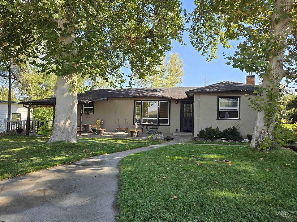 1st image of 801 Hughes Dr