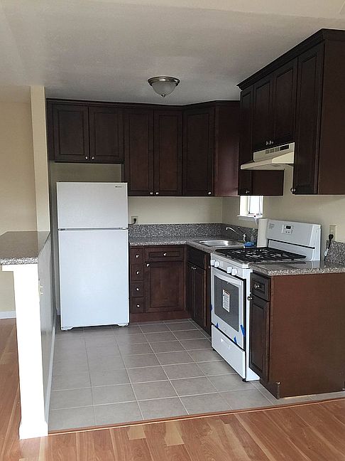 1st image of 149 Kahle Dr #28