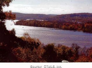 89 River Rd, East Haddam, CT 06423