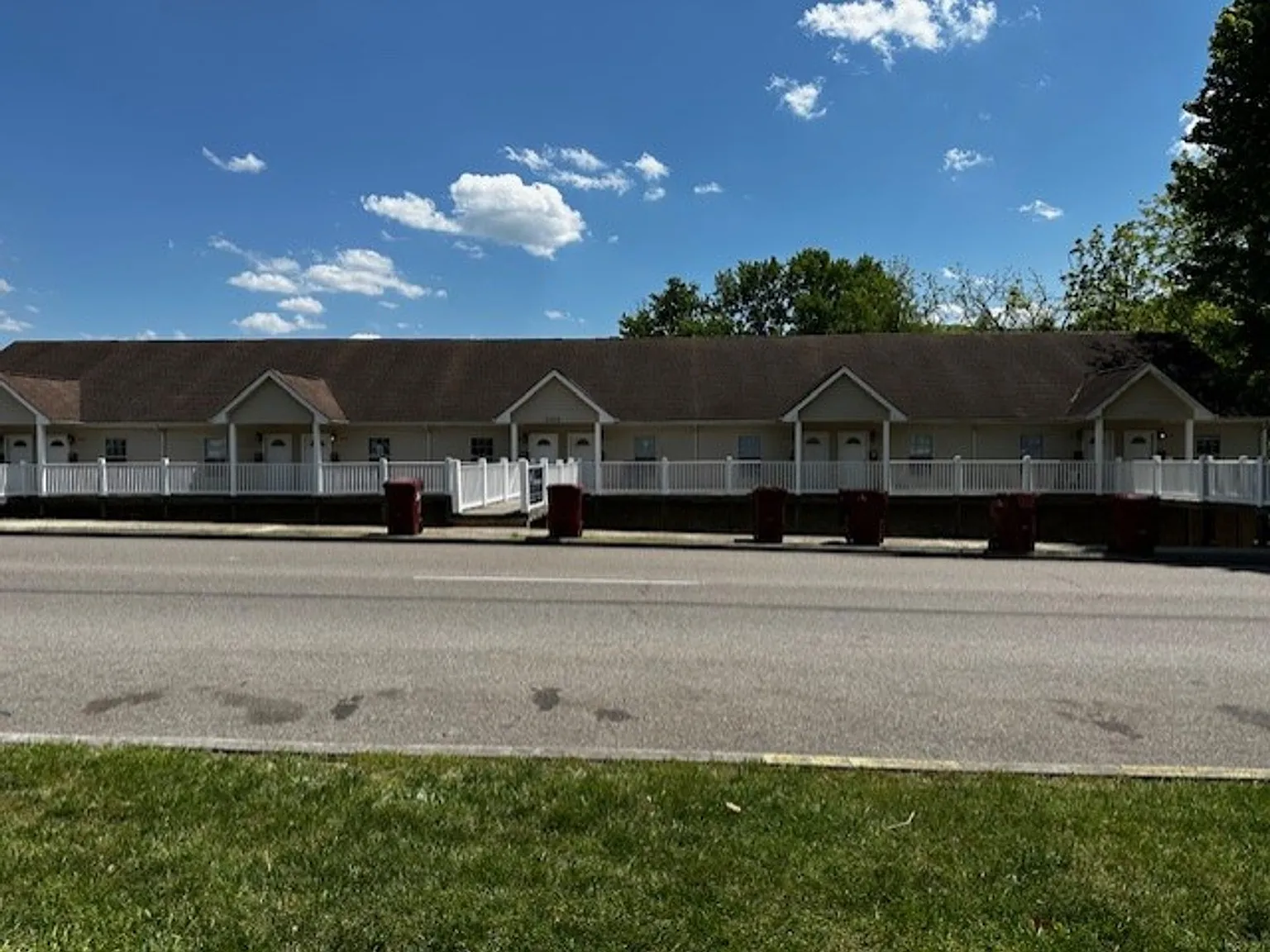 Charming 1-bedroom, 1-bath — Photo 2