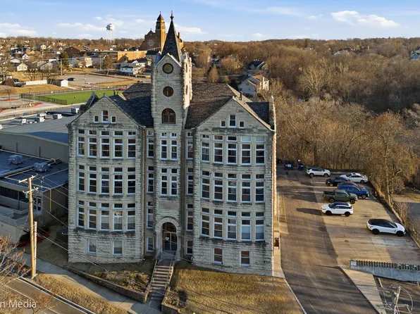 400 McCarthy Rd APT 419, Lemont, IL 60439