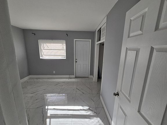 2nd image of 1021 SW 32nd Ct #1-2