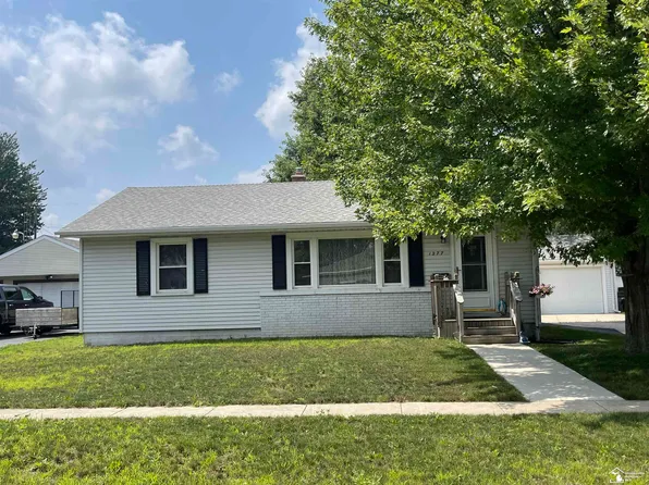 1277 Lavender St, Monroe, MI 48162