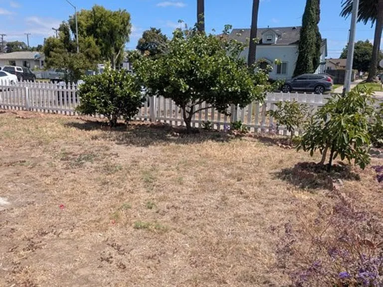 301 E Fesler St — Photo 4