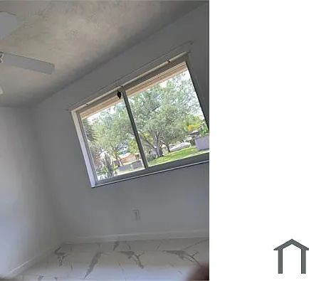 3 bed, 1977 sqft, $3,100 — Photo 2