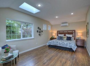 8109 28th Ave SW, Seattle, WA 98126