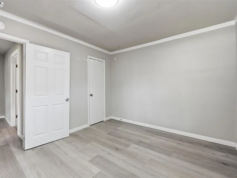 2088 Pope St — Photo 15