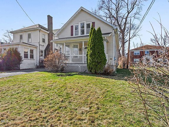 3rd image of 447 Ontario St
