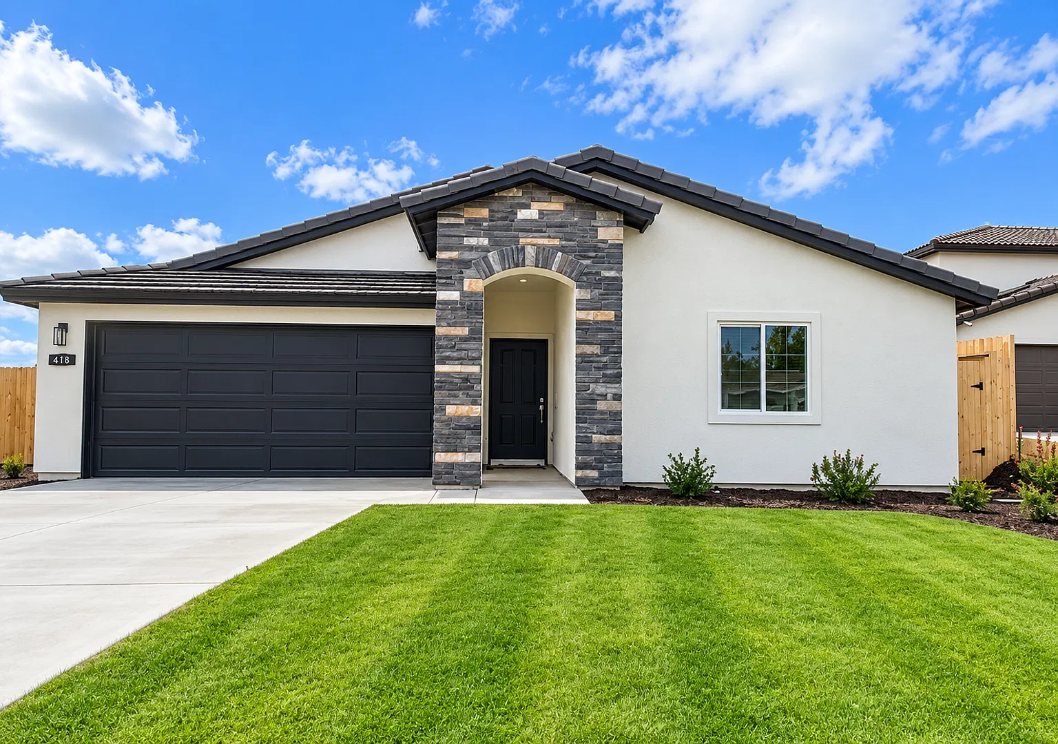 Beautiful New Construction Rental in Bakersfield — Photo 1