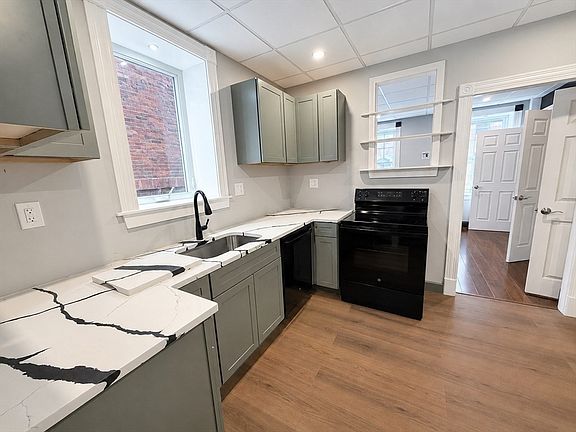 2nd image of 63 Frankfort St APT 1