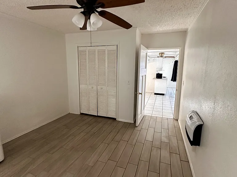 5610 Indiana Ave #5610 — Photo 8