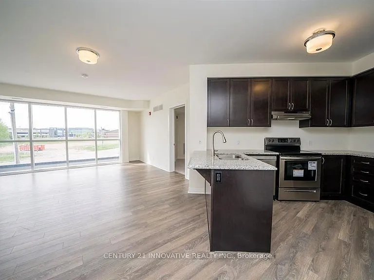 58 Adam Sellers St #212 — Photo 2