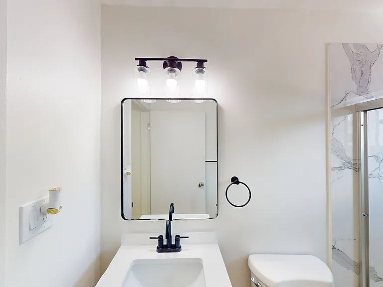 1520 Castro St — Photo 12
