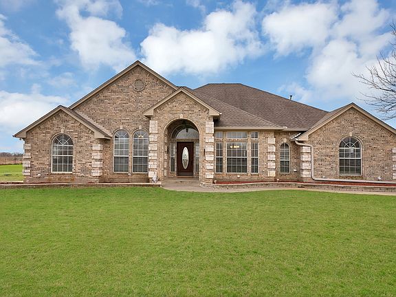 2nd image of 11692 Foutch Rd