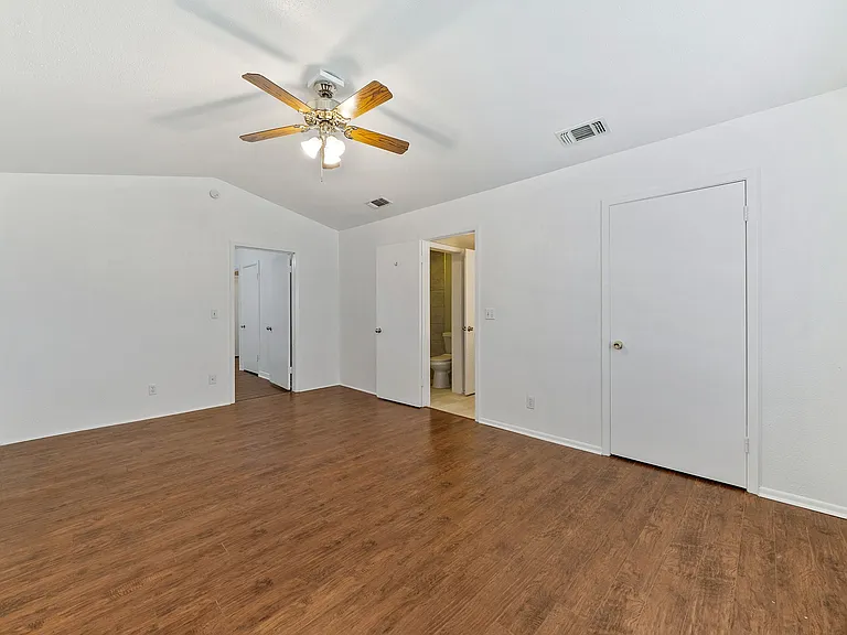 615 Burwood Ln — Photo 25