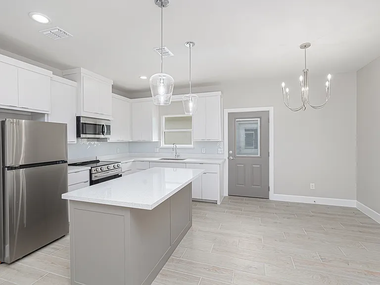 3009 W Sandlewood St — Photo 3
