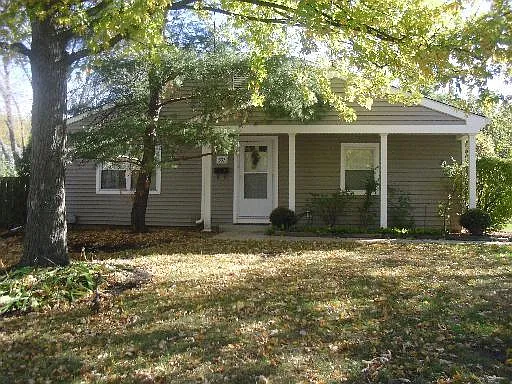 837 Mansfield Ct photo 1