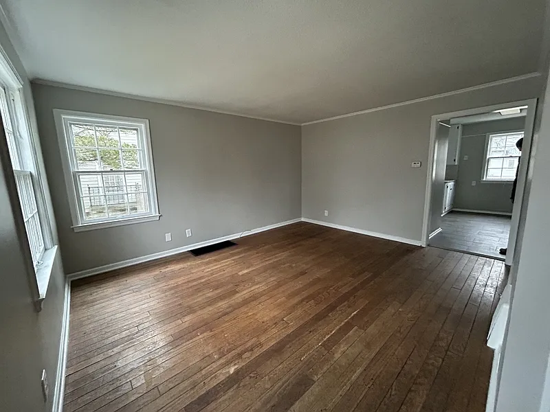 2 bed, 1.0 bath, 728 sqft, $1,650 — Photo 2