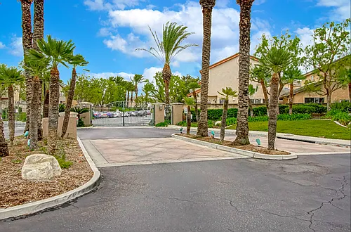 1838 Amberleaf Ln Photo 1