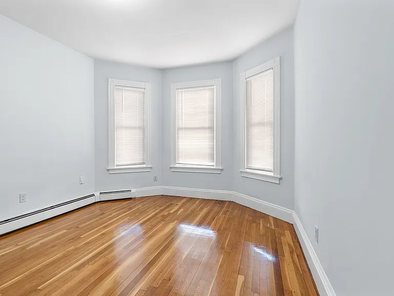 15 Romsey St #1 — Photo 20