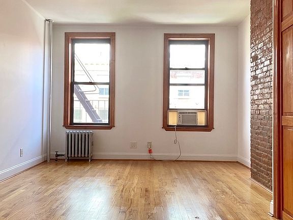 3rd image of 22 Saint Marks Pl #13A
