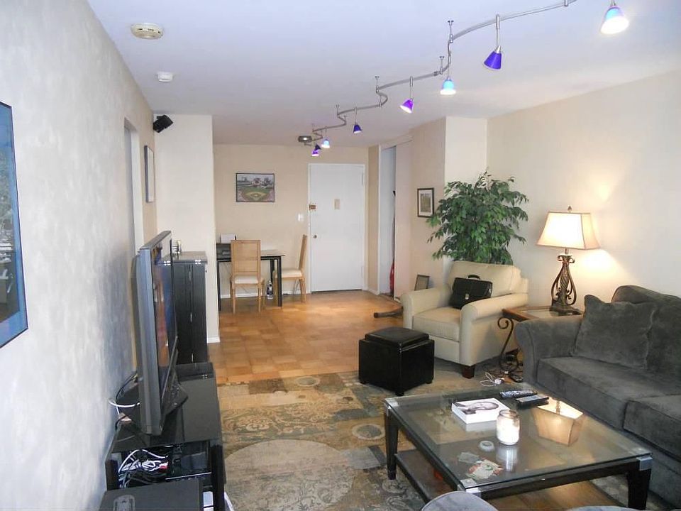 1st image of 305 E 40th St APT 3E