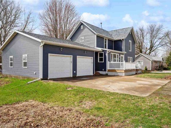 303 4th St, Wellman, IA 52356