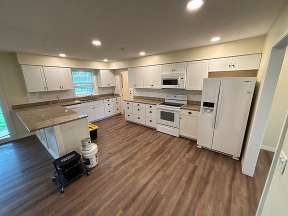 5th image of 8241 W Farm Road 94