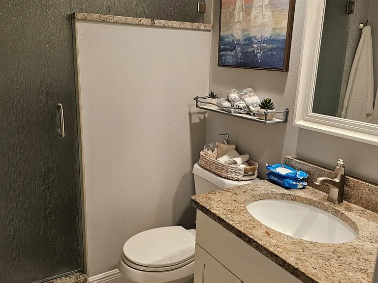 4775 Cove Cir #904 — Photo 11
