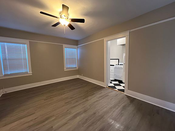 3rd image of 1912 E Bermuda St #9
