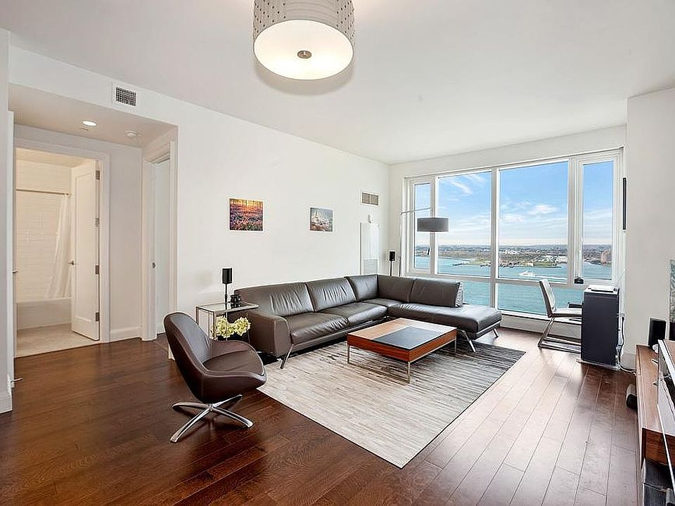 1st image of 70 Little St W #28C