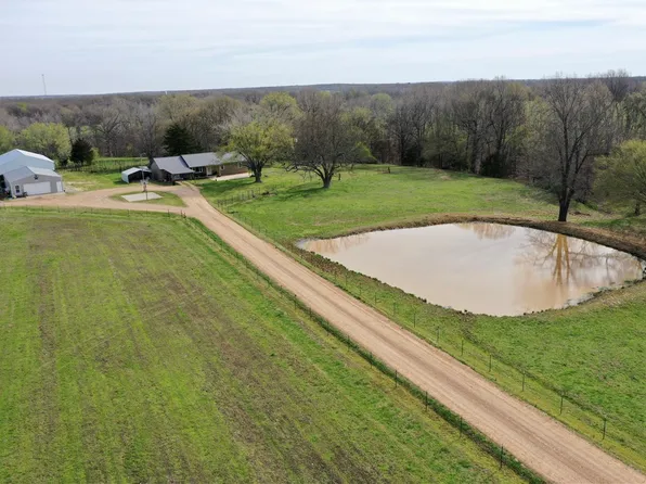 24404 E 600th Rd, Tahlequah, OK 74464