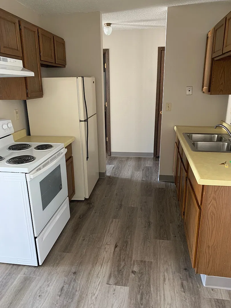 Westridge Apartments — Photo 4