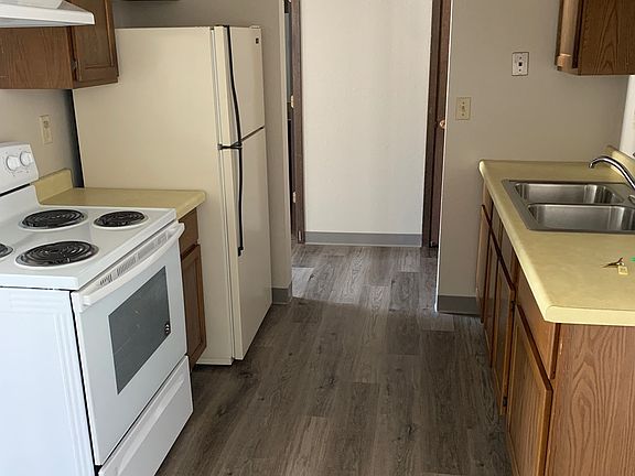4th image of 1515 College Way APT 106