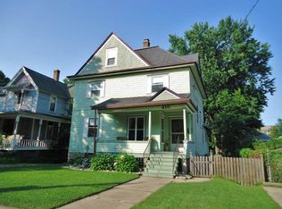 410 S Parker Dr, Janesville, WI 53545