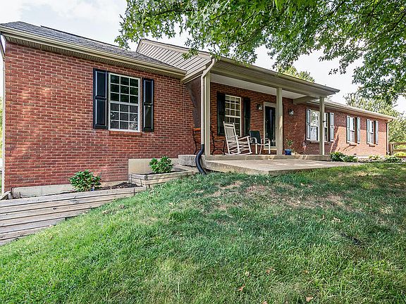 3rd image of 2691 Hilltop Ct