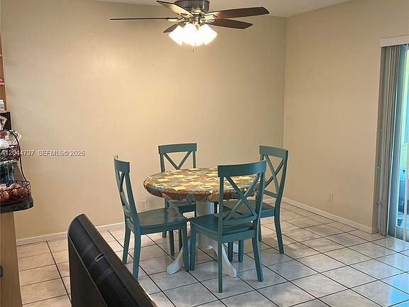 4th image of 3745 SW 59th Ave #124