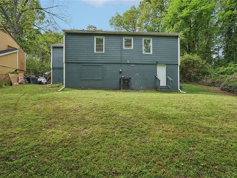 172 Meador Way SE — Photo 33