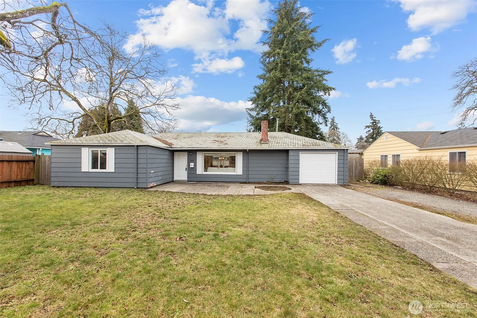 5610 Seeley Lake Drive SW photo 1