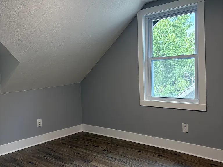 5215 Highland Ave — Photo 14