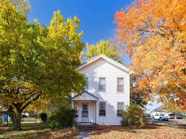 200 S Oak St, New London, IA 52645